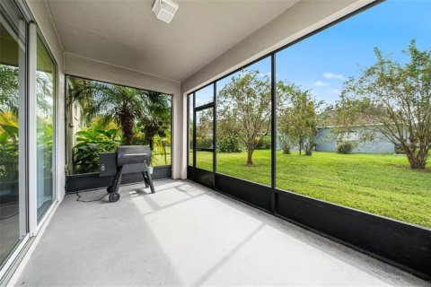 House in Fish Hawk, Florida 4 bedrooms, 177.26 sq.m. № 2272817 - photo 26