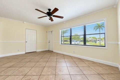 Villa ou maison à louer à Oakland Park, Floride: 3 chambres, 85.1 m2 № 2387798 - photo 4