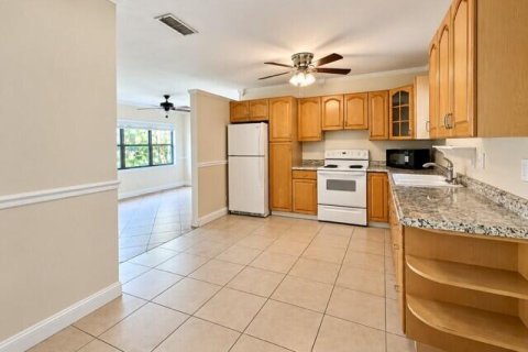 Villa ou maison à louer à Oakland Park, Floride: 3 chambres, 85.1 m2 № 2387798 - photo 5