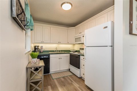 Copropriété à louer à Vero Beach, Floride: 1 chambre, 69.68 m2 № 2091888 - photo 13