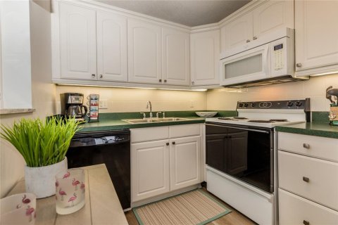 Copropriété à louer à Vero Beach, Floride: 1 chambre, 69.68 m2 № 2091888 - photo 12