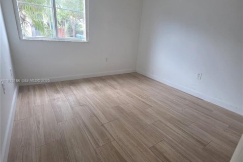 Copropriété à louer à Miami, Floride: 3 chambres, 104.05 m2 № 1976601 - photo 10