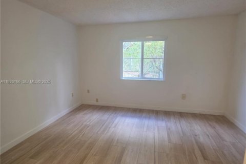 Copropriété à louer à Miami, Floride: 3 chambres, 104.05 m2 № 1976601 - photo 20