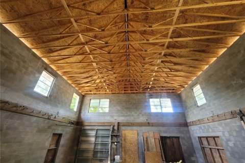 House in Seffner, Florida 1 bedroom, 201.6 sq.m. № 1846689 - photo 9