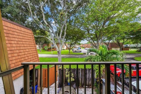Townhouse in Davie, Florida 2 bedrooms, 139.35 sq.m. № 2268273 - photo 29