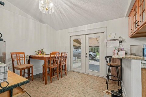 Villa ou maison à vendre à Webster, Floride: 3 chambres, 162.02 m2 № 2306273 - photo 8