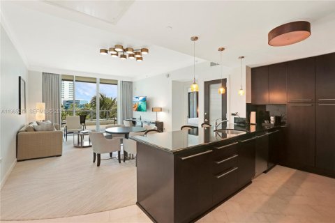 Copropriété à vendre à Miami Beach, Floride: 1 chambre, 89 m2 № 2047376 - photo 1