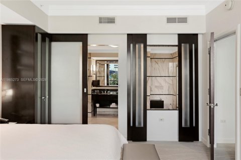 Copropriété à vendre à Miami Beach, Floride: 1 chambre, 89 m2 № 2047376 - photo 18