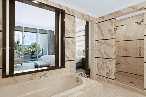 Copropriété à vendre à Miami Beach, Floride: 1 chambre, 89 m2 № 2047376 - photo 19