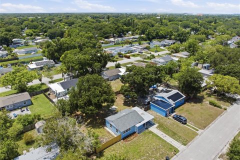 Casa en venta en Saint Petersburg, Florida, 2 dormitorios, 62.43 m2 № 2236145 - foto 30