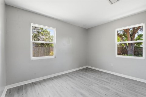 Casa en venta en Saint Petersburg, Florida, 2 dormitorios, 62.43 m2 № 2236145 - foto 18