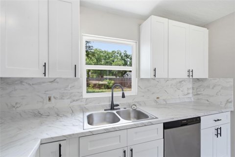 Casa en venta en Saint Petersburg, Florida, 2 dormitorios, 62.43 m2 № 2236145 - foto 13