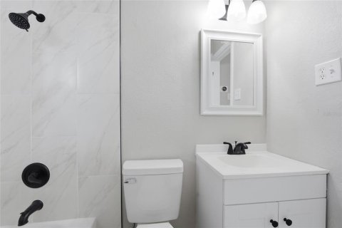 Casa en venta en Saint Petersburg, Florida, 2 dormitorios, 62.43 m2 № 2236145 - foto 23