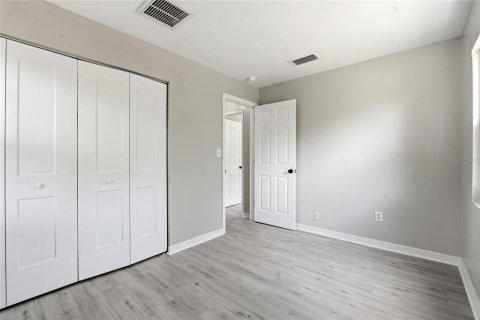 Casa en venta en Saint Petersburg, Florida, 2 dormitorios, 62.43 m2 № 2236145 - foto 20