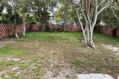 House in Fort Lauderdale, Florida 3 bedrooms, 124.4 sq.m. № 2068532 - photo 14