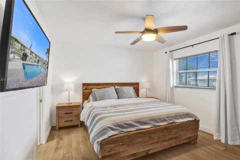 Condo in Pompano Beach, Florida, 2 bedrooms  № 2027265 - photo 6