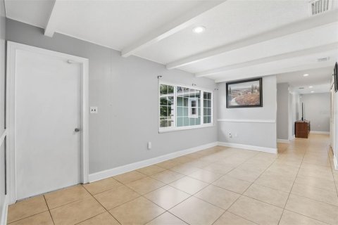 Купить виллу или дом в Орландо, Флорида 11 комнат, 165.92м2, № 1913746 - фото 19