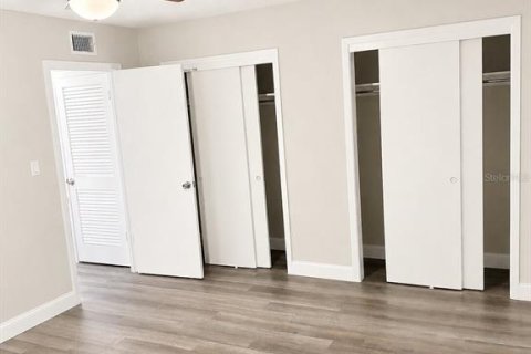 Купить кондоминиум в Брэндон, Флорида 4 комнаты, 70.61м2, № 2148567 - фото 10
