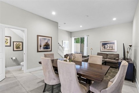 Townhouse in Kissimmee, Florida 4 bedrooms, 167.6 sq.m. № 1613121 - photo 10