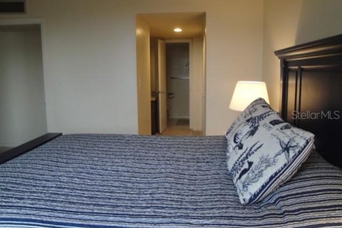 Condominio en alquiler en Treasure Island, Florida, 1 dormitorio, 82.22 m2 № 1371970 - foto 25