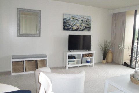 Condominio en alquiler en Treasure Island, Florida, 1 dormitorio, 82.22 m2 № 1371970 - foto 14