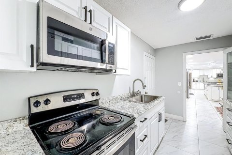 Villa ou maison à vendre à Coral Springs, Floride: 4 chambres, 247.77 m2 № 2146384 - photo 20