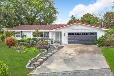 Villa ou maison à Coral Springs, Floride 4 chambres, 247.77 m2 № 2146384