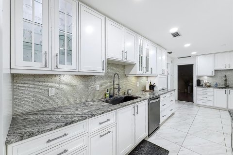 Villa ou maison à vendre à Coral Springs, Floride: 4 chambres, 247.77 m2 № 2146384 - photo 11