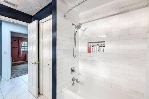 Villa ou maison à vendre à Coral Springs, Floride: 4 chambres, 247.77 m2 № 2146384 - photo 25