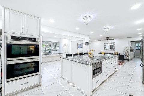 Villa ou maison à vendre à Coral Springs, Floride: 4 chambres, 247.77 m2 № 2146384 - photo 8