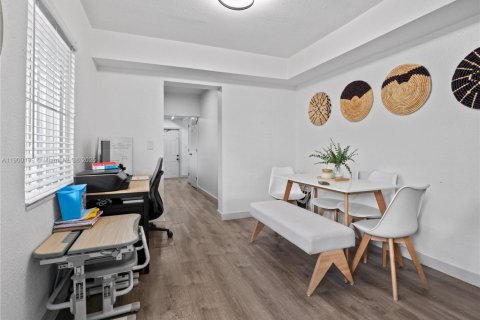 Купить виллу или дом в Майами, Флорида 3 спальни, 118.08м2, № 1951508 - фото 9