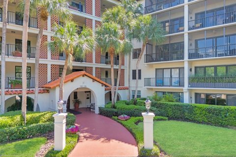 Condo in Winter Park, Florida, 2 bedrooms  № 1894052 - photo 1