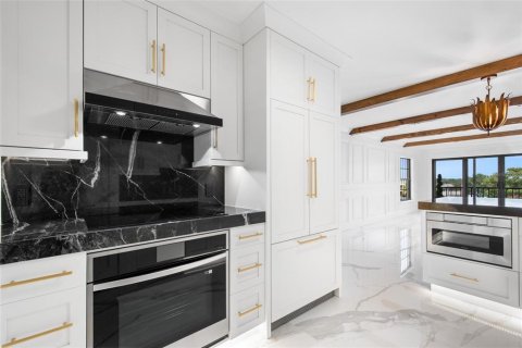 Condo in Winter Park, Florida, 2 bedrooms  № 1894052 - photo 14