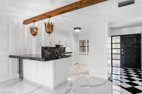 Condo in Winter Park, Florida, 2 bedrooms  № 1894052 - photo 9