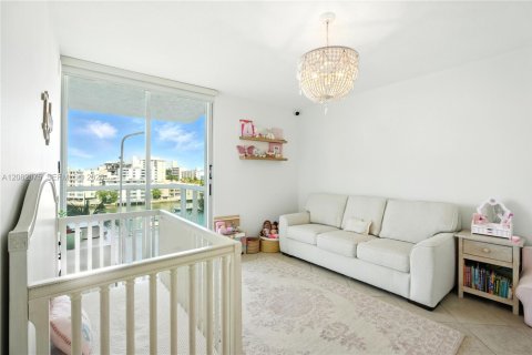 Condominio en venta en Miami Beach, Florida, 2 dormitorios, 137.22 m2 № 2361941 - foto 15