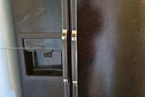 Снять в аренду виллу или дом в Форт-Лодердейл, Флорида 2 спальни, 285.95м2, № 1920182 - фото 6