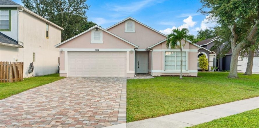 Villa ou maison à Melbourne, Floride 3 chambres, 137.77 m2 № 1881049