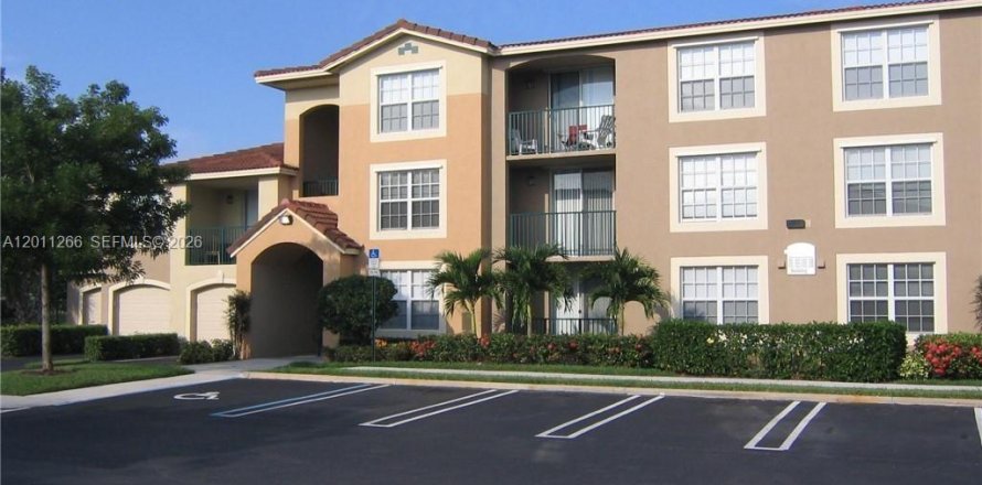 Condo à Delray Beach, Floride, 2 chambres  № 2076682