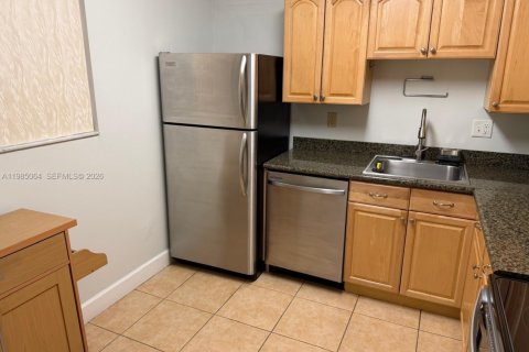 Снять в аренду кондоминиум в Майами, Флорида 2 спальни, 91.32м2, № 2050862 - фото 4