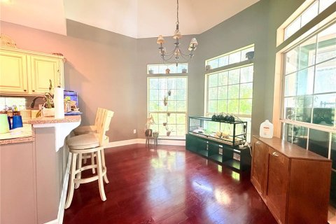 House in Gainesville, Florida 4 bedrooms, 301.19 sq.m. № 2419359 - photo 13