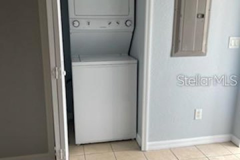 Apartamento en alquiler en Lehigh Acres, Florida, 3 dormitorios, 103.4 m2 № 1673853 - foto 5