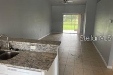 Apartamento en alquiler en Lehigh Acres, Florida, 3 dormitorios, 103.4 m2 № 1673853 - foto 2