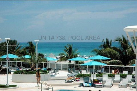 Condo in Miami Beach, Florida № 1985032 - photo 3