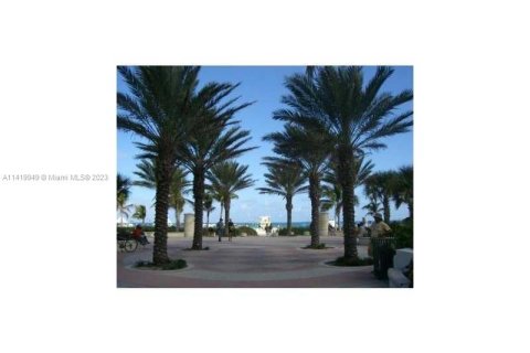 Condo in Miami Beach, Florida № 1985032 - photo 23