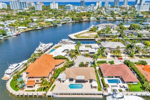 Casa en venta en Fort Lauderdale, Florida, 4 dormitorios, 314.75 m2 № 2182998 - foto 2