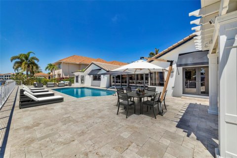 Casa en venta en Fort Lauderdale, Florida, 4 dormitorios, 314.75 m2 № 2182998 - foto 13