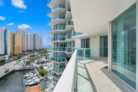 Condominio en venta en Sunny Isles Beach, Florida, 3 dormitorios, 134.43 m2 № 1940795 - foto 25