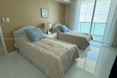Condominio en venta en Sunny Isles Beach, Florida, 3 dormitorios, 134.43 m2 № 1940795 - foto 22