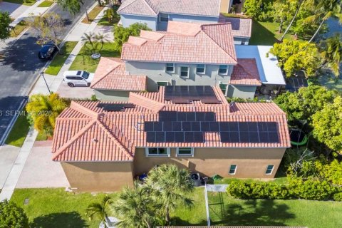 House in Miramar, Florida 4 bedrooms, 231.42 sq.m. № 2185929 - photo 24