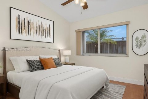 Villa ou maison à louer à Weston, Floride: 3 chambres, 121.24 m2 № 1976912 - photo 10